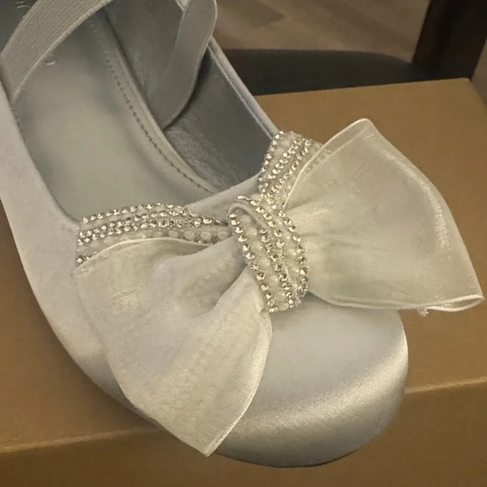 Coutgo Girls' Satin Mary Jane Dress Shoes
